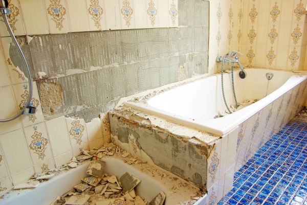 Bathtub Demolition in Loveland